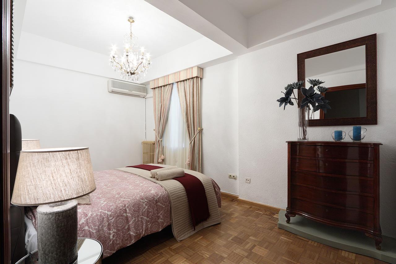 Piso En Calle Recogidas Гранада Екстериор снимка